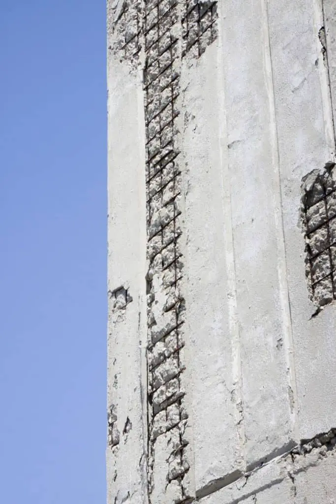 Spalling concrete on building