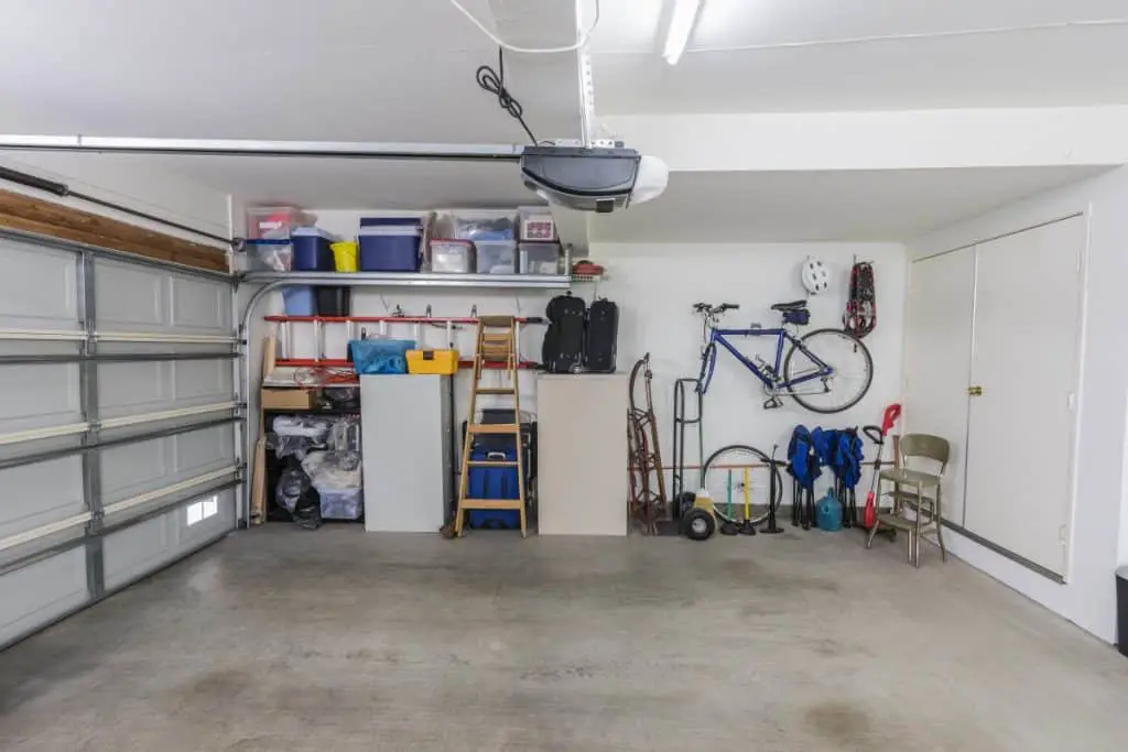 Thick concrete floor in garage