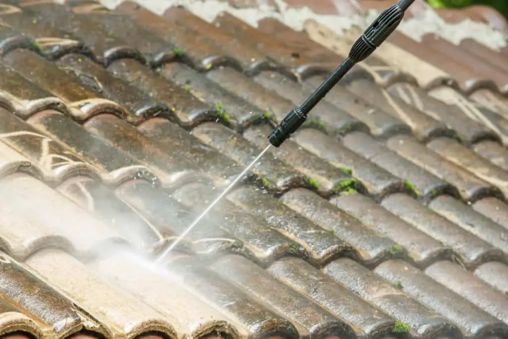 Cleaning roof tiles