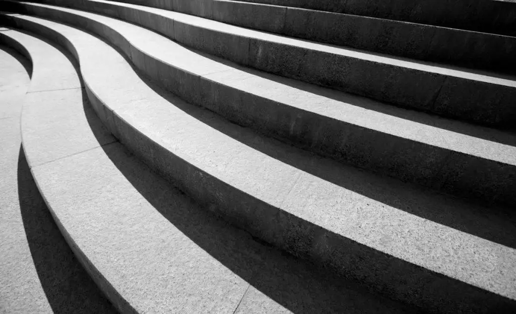 Concrete steps in a wavy design