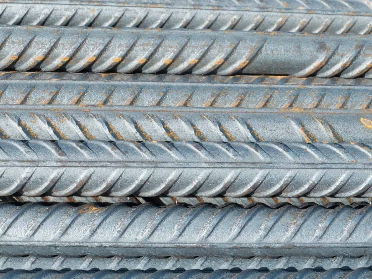 Using a Concrete Saw to Cut Through Rebar